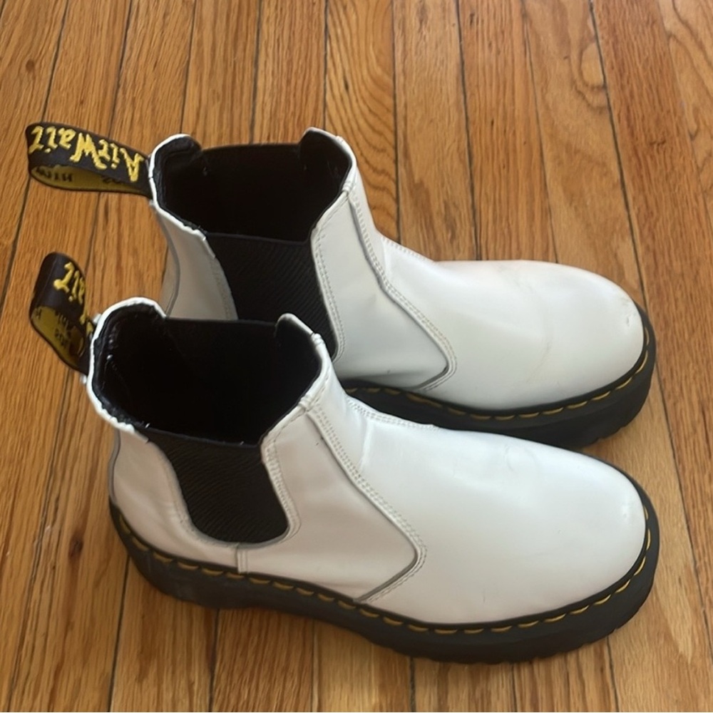 Dr Martens platform quad Chelsea boots size 8